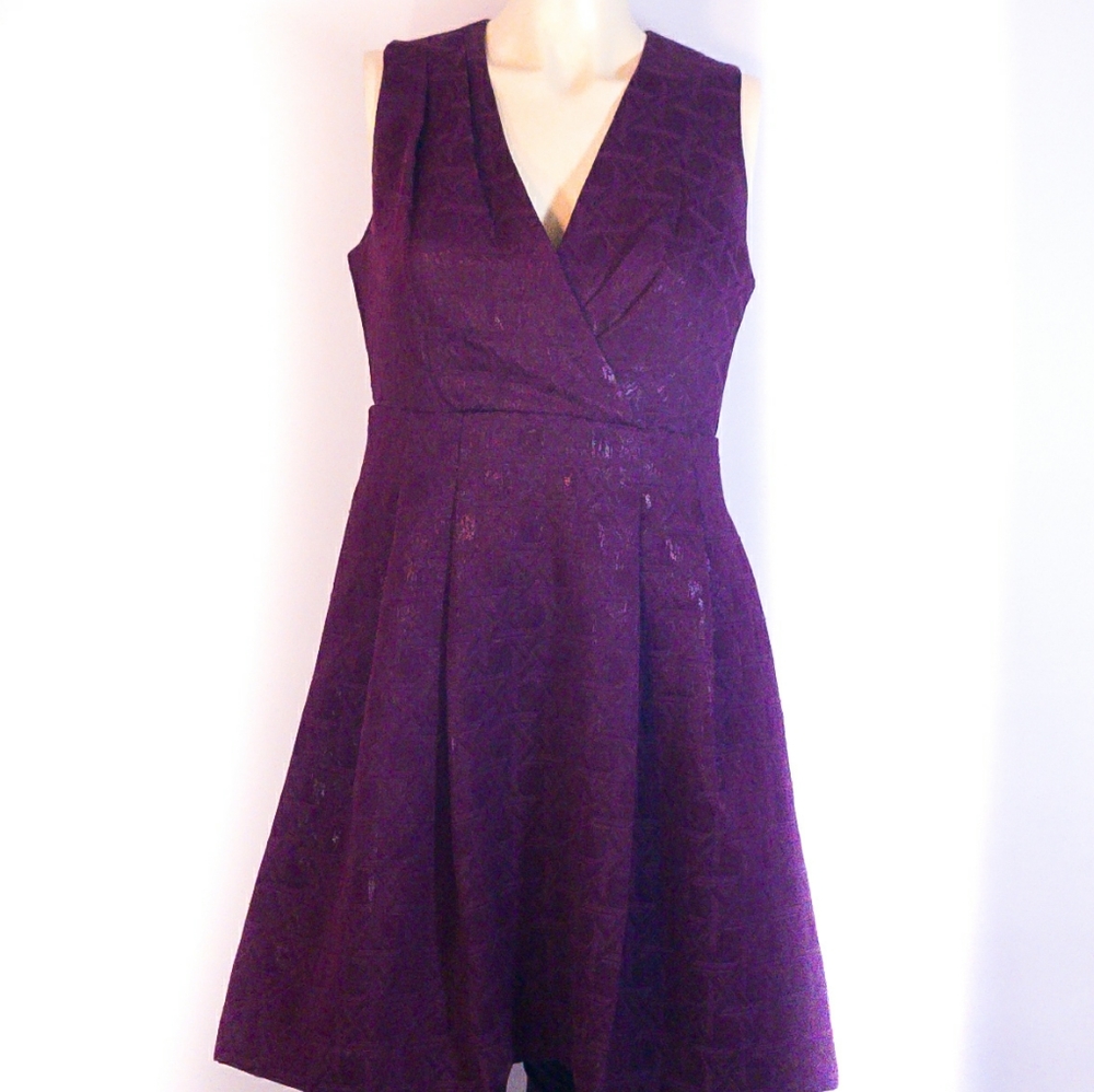 Kirna Zabete MiniDress VNeckTaperedMid Maroon SZ 6 - Picture 2 of 13